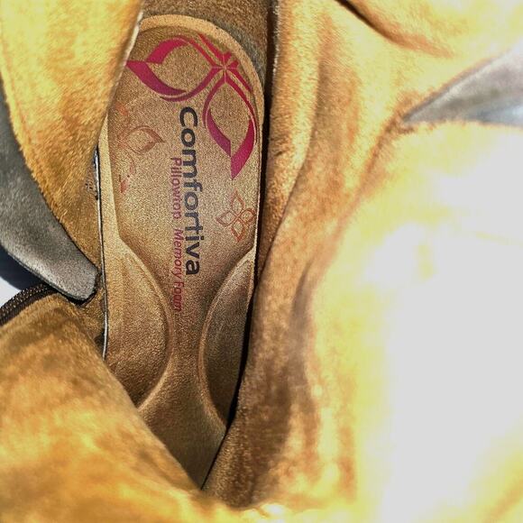 Comfortiva Barron Moto Boot Womens 10 Taupe Suede Leather Weatherproof Biker - Picture 10 of 16